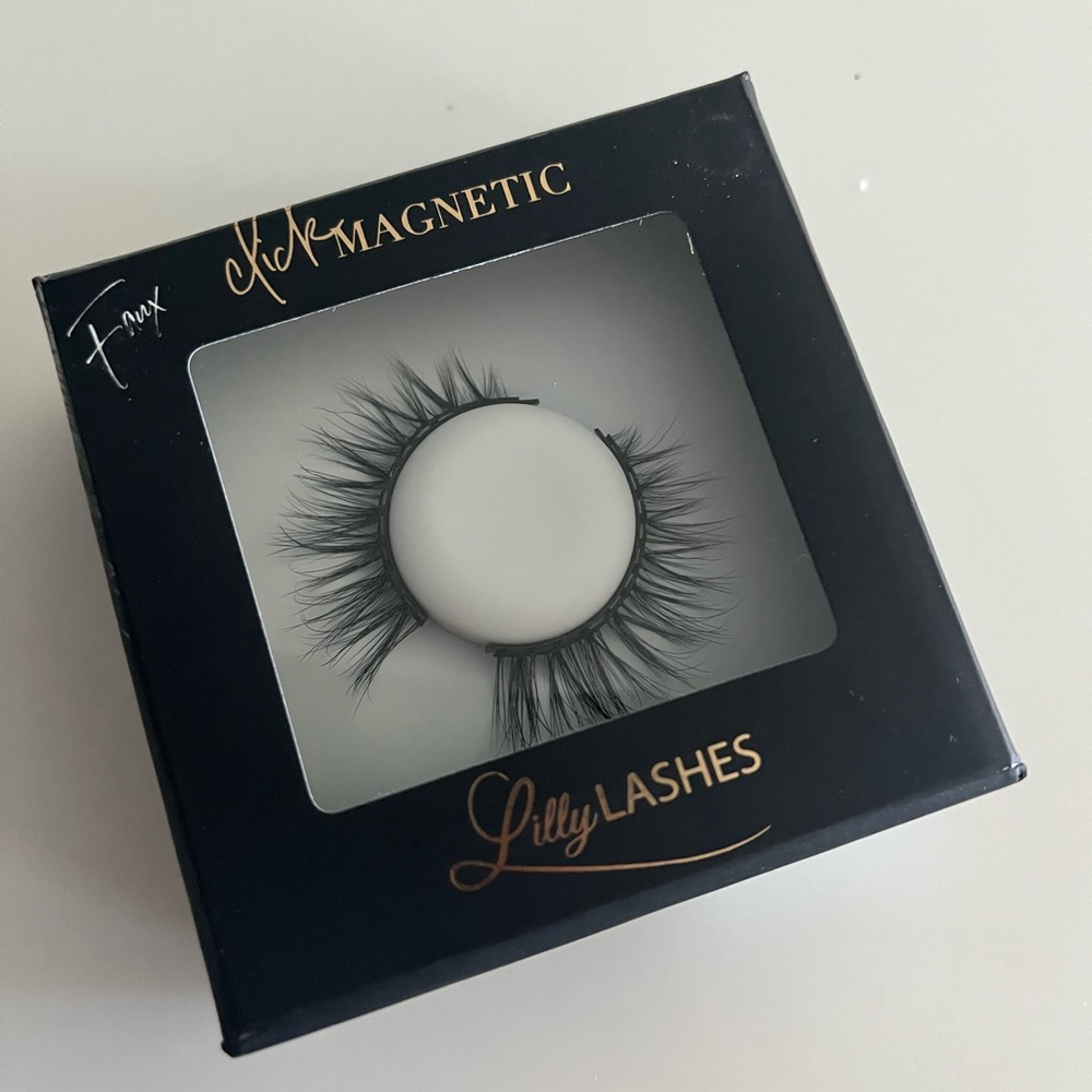 NIB Lily Lashes Magnetic Bestie